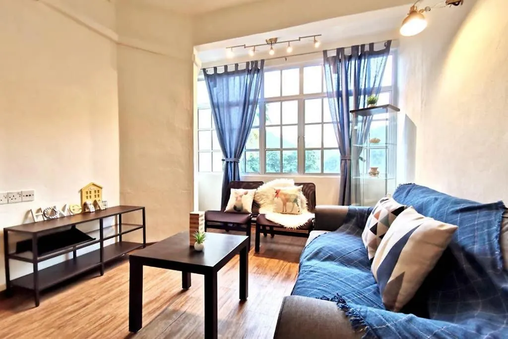 아파트 Ees Whale House - Homestay 3 Min Walk To Beach 바투 페링기