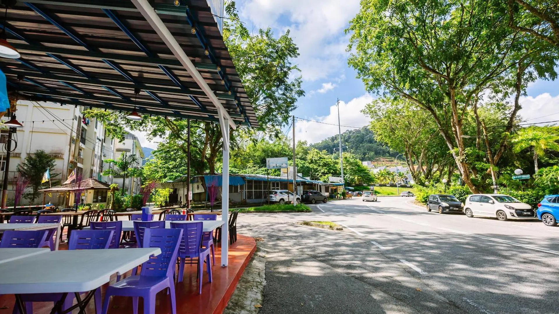 Apartment Ees Whale House - Homestay 3 Min Walk To Beach Batu Ferringhi
